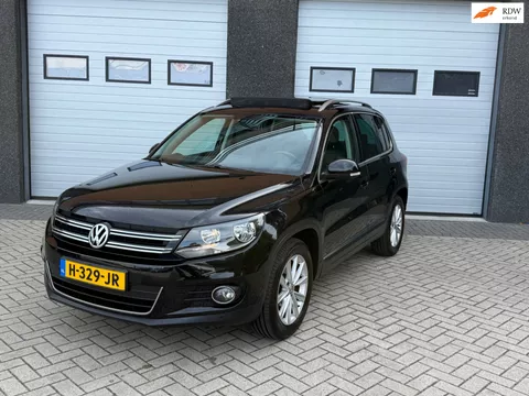 Volkswagen Tiguan 1.4 TSI R-Line Edition PANO/AUT/NAVI/LEER